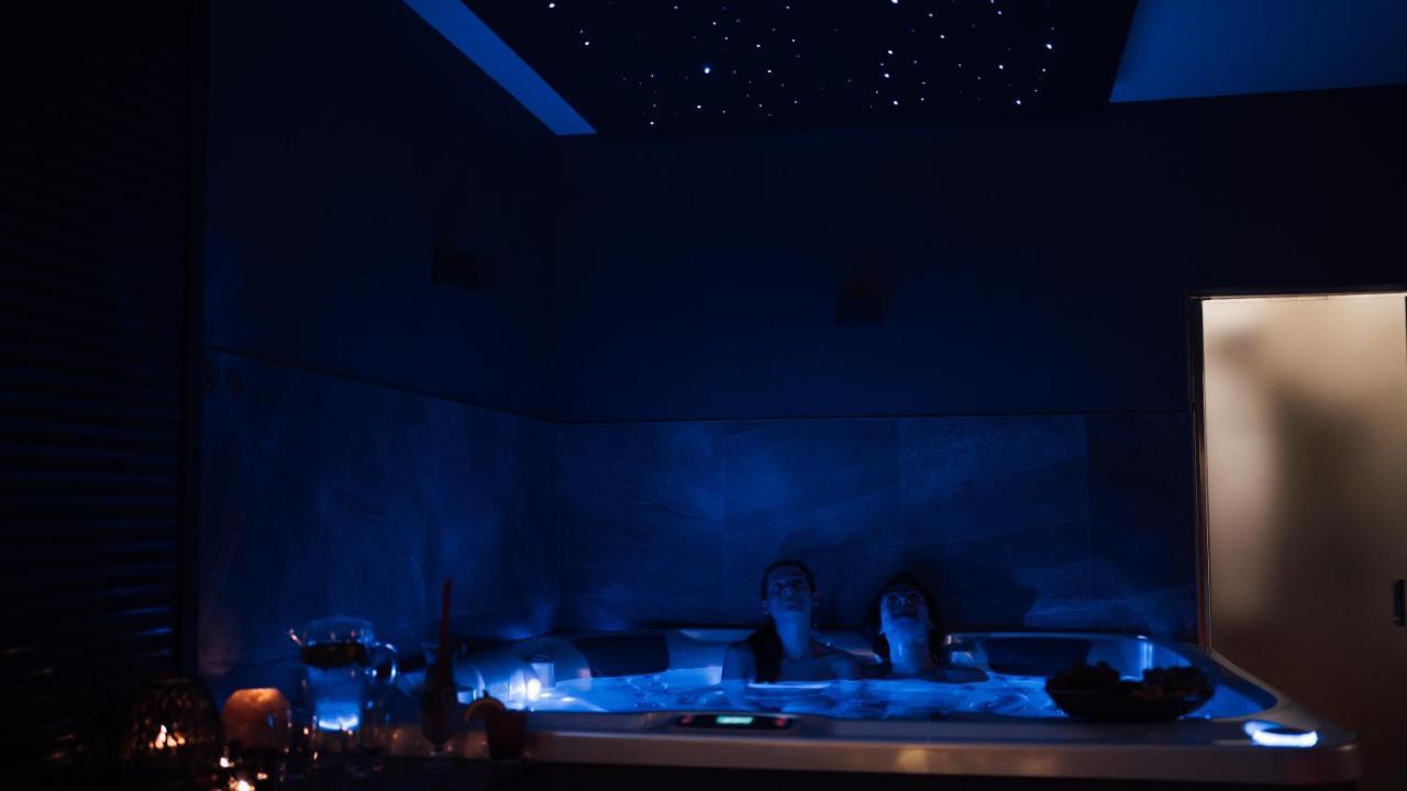 Wellness Relax - Luxusni Hotel Prague Exterior photo